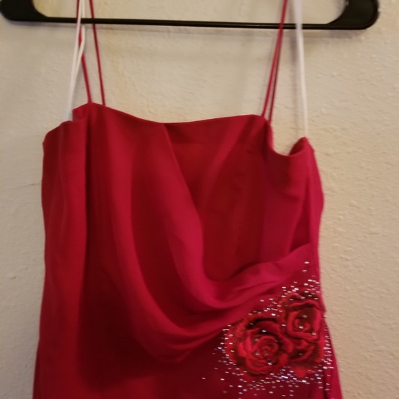 Large Red Bridesmaid Dress with ornate rose - Picture 4 of 6
